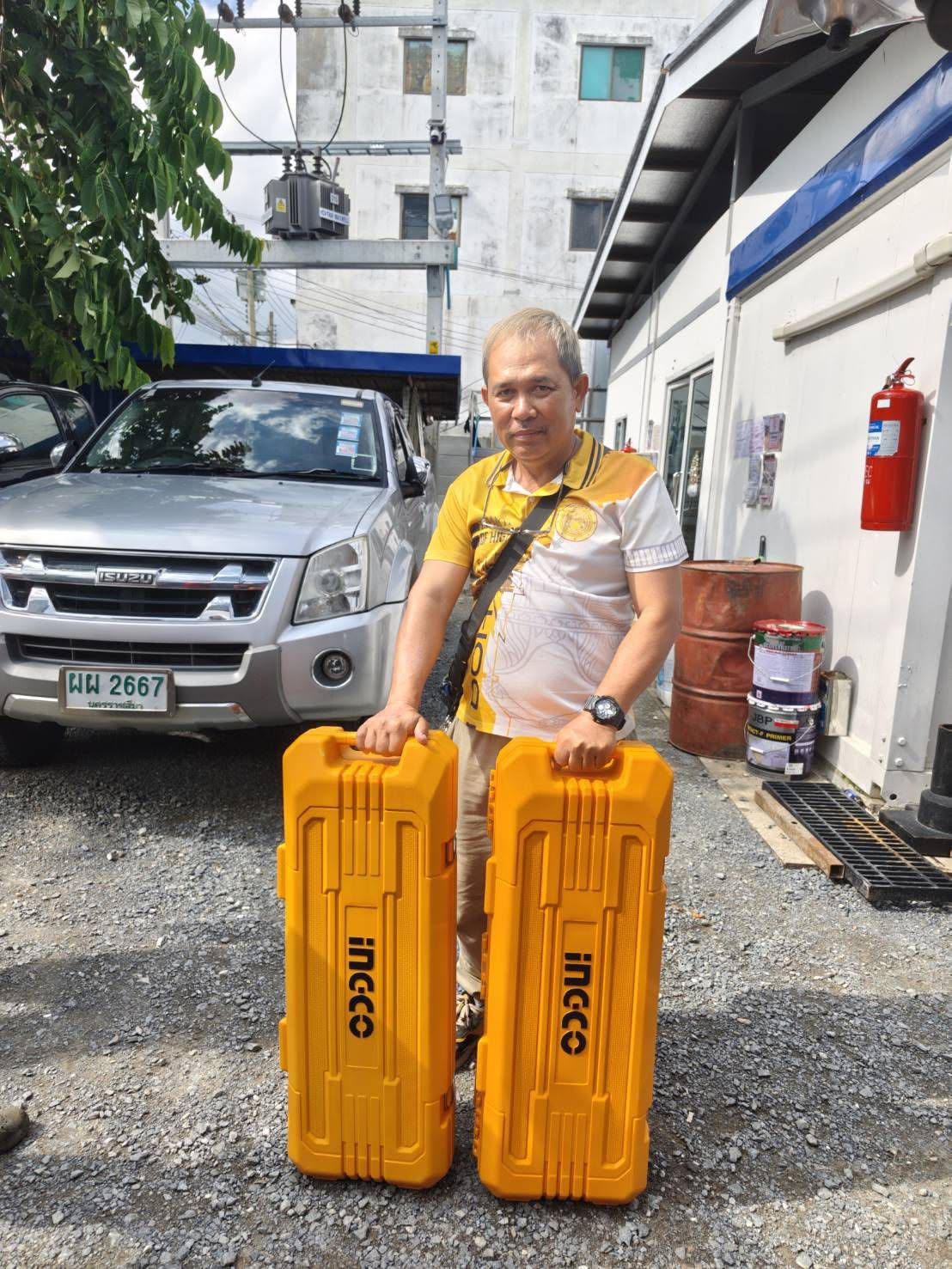 ส่งเครื่องสกัดไฟฟ้างานเช่า ขนาด 17 กก. · 2 เครื่อง · หน้างานสะพานเขียว